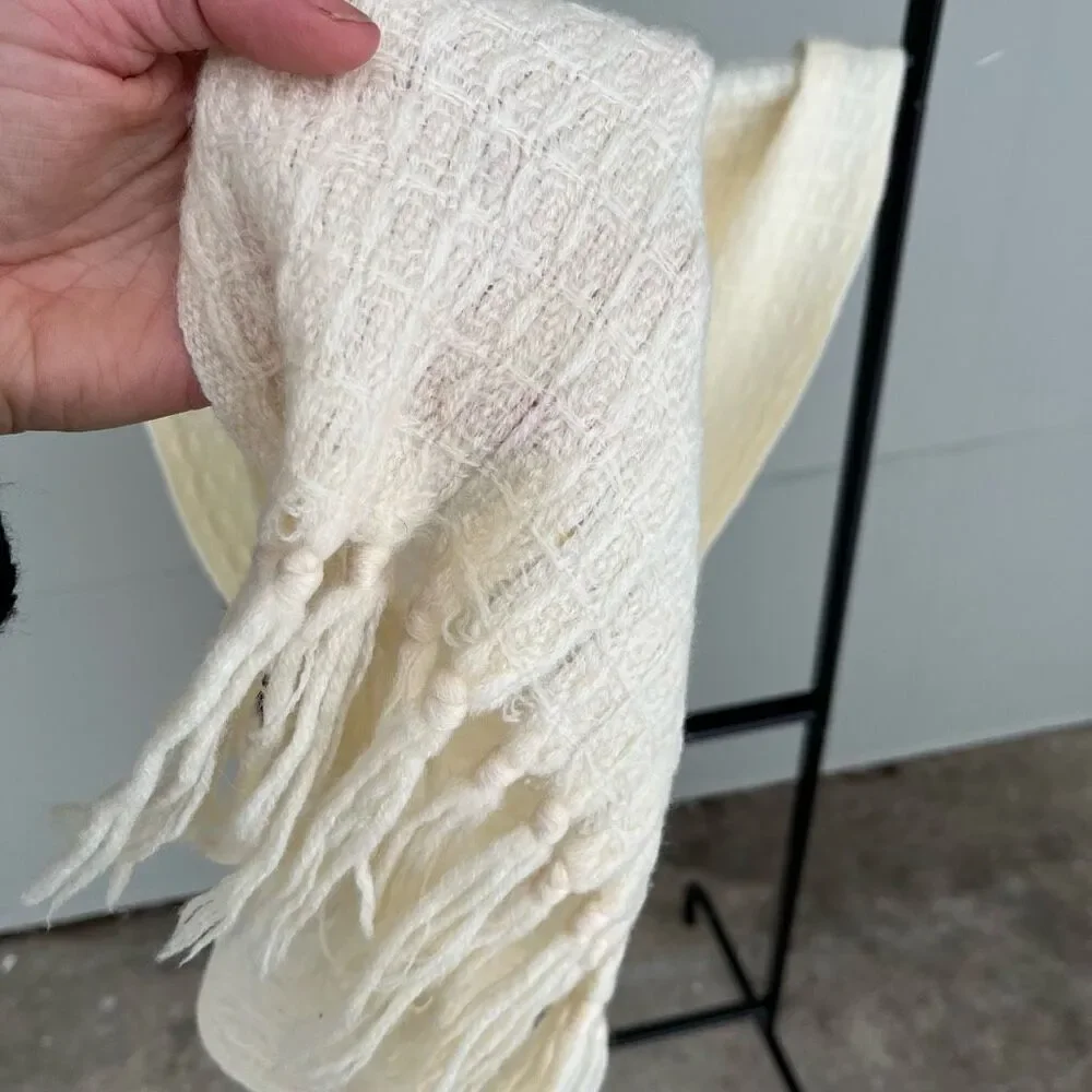 Vintage Cream Wool Woven Fringed Scarf Wrap 71